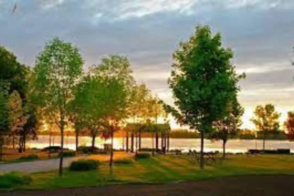 Le Montreal-Est, Logement 4 1/2 A Louer Apartment